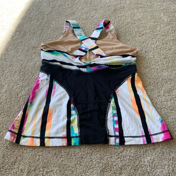 Lululemon Athletics workout top fun colors size 8 - Picture 2 of 4